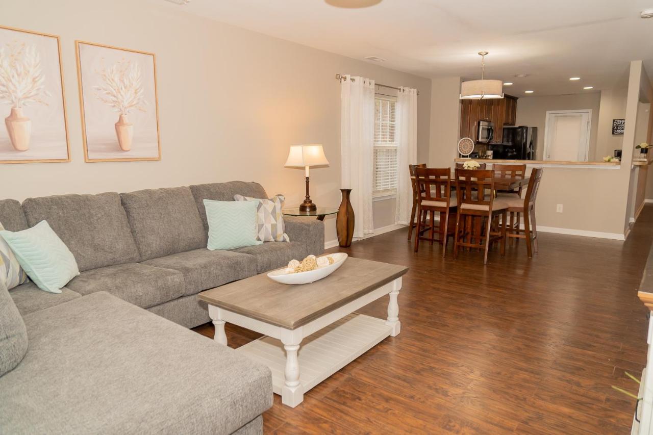 Beautiful Spacious 4 Bedroom House , Sleeps 8+ Raleigh Exterior foto